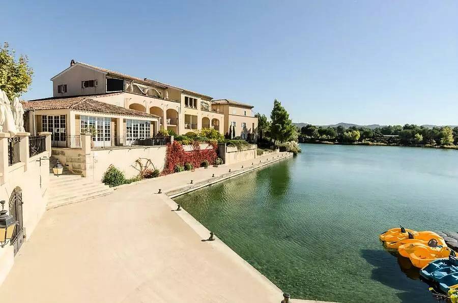 Appartement entier, Appartement 2 pièces Sélection - (4 personnes) in Mallemort, Région d'Arles