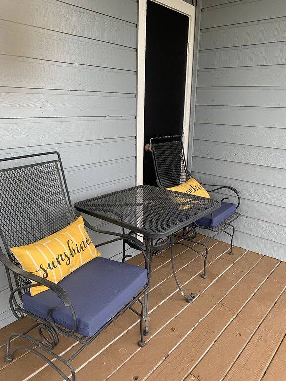 Vacation rental for 4 people, with balcony and pool in Lake Texoma