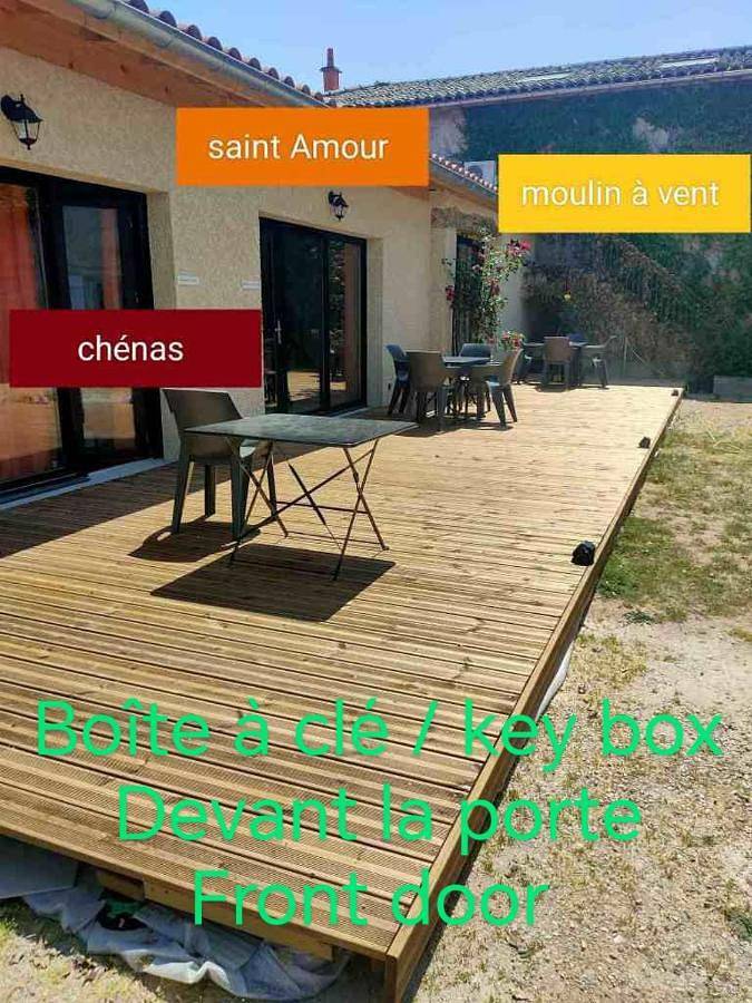 Gîte pour 4 personnes, avec terrasse et vue ainsi que piscine et jardin dans La Chapelle-de-Guinchay - 3