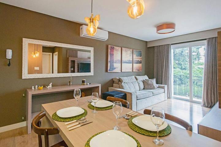 Casas e apartamentos de temporada para 5 pessoas, com balcão, com animais de estimação em Gramado