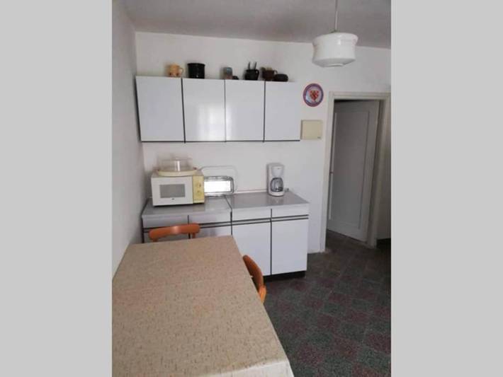 Ferienhaus für 8 Personen, mit Garten und Balkon, kinderfreundlich in Banjol - 3