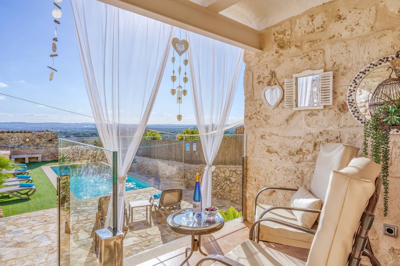 Casa del Sol mit Meerblick, Wlan, Pool, Balkon, Terrasse; Parken auf der Straße in Búger, Mallorca Inselmitte