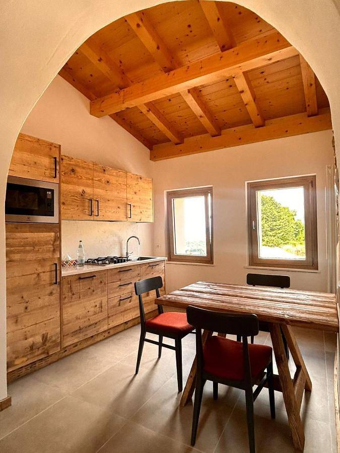 Apartment for 5 people, with Balcony and Terrace as well as Garden and View in Mel