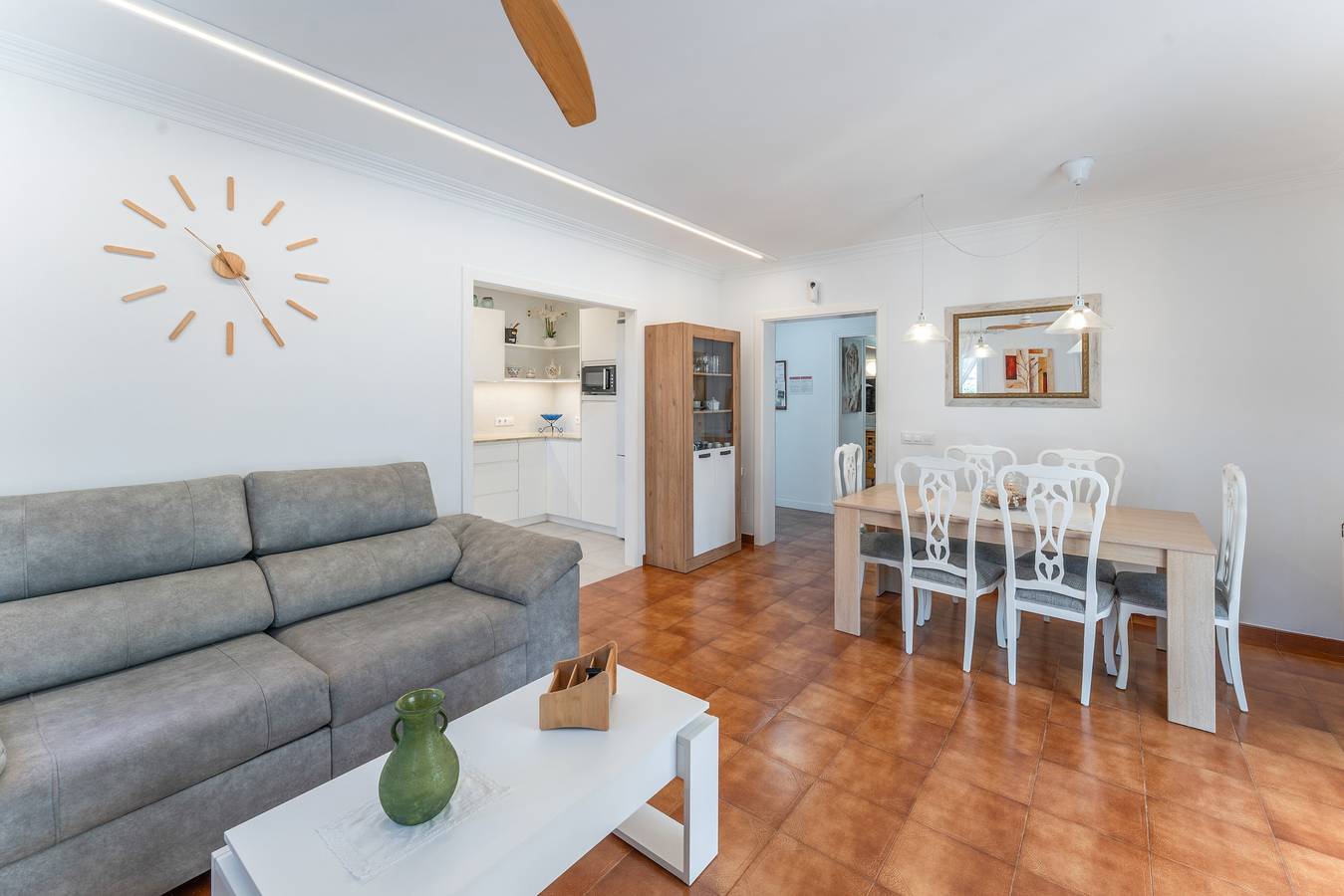 Villa 'Faro 66' com Piscina Privada, Wi-Fi e Ar Condicionado in Cap d'Artrutx, Ciutadella de Menorca