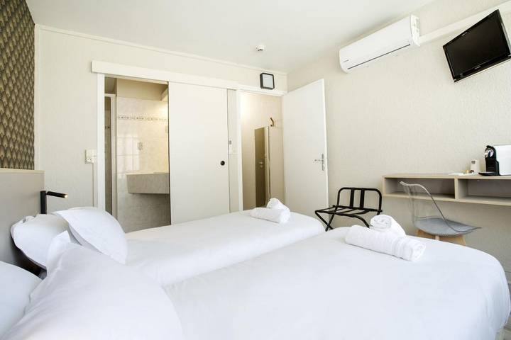 Hôtel pour 2 personnes, avec vue à Bron - 4