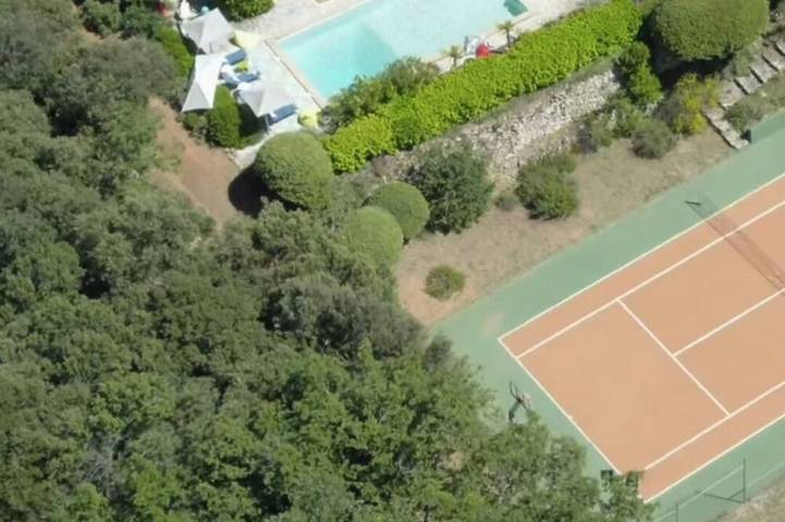 Casa de vacaciones para 10 personas, con jardín y jacuzzi - 1