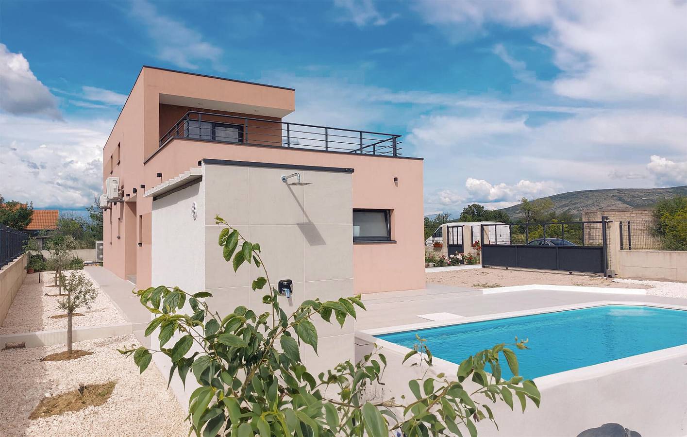 Ferienhaus für 8 Personen mit Terrasse in Dalmatinisches Zagora