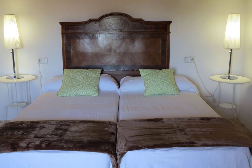 Typisch Mallorquinische Landhouse mit pool ideal fur 2 bis 8 person in Palma, Mallorca Westen