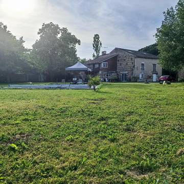 Maison d’hôte pour 4 personnes, avec piscine ainsi que vue et jardin à Aiguillon