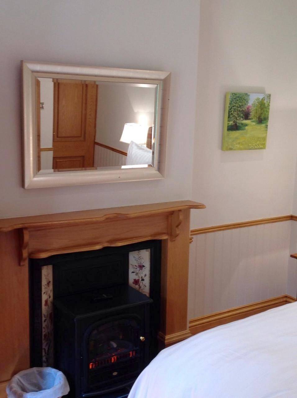 Deluxe Double Room with Shower in Bakewell, Derbyshire
