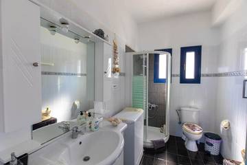Villa for 6 People in Perdika, Aegina, Photo 4