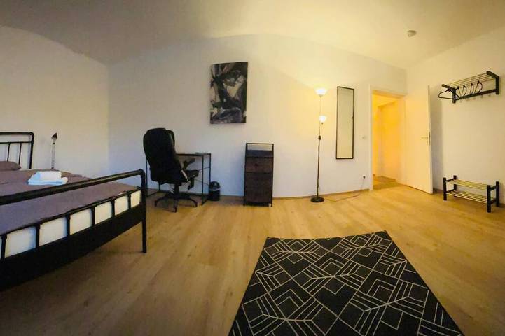Ganze Wohnung, Zimmer \"black\" in Wg - zentral & ruhig - Vw, Autostadt, Vfl- Parkplatz und Wlan in Wolfsburg, Braunschweig und Umgebung