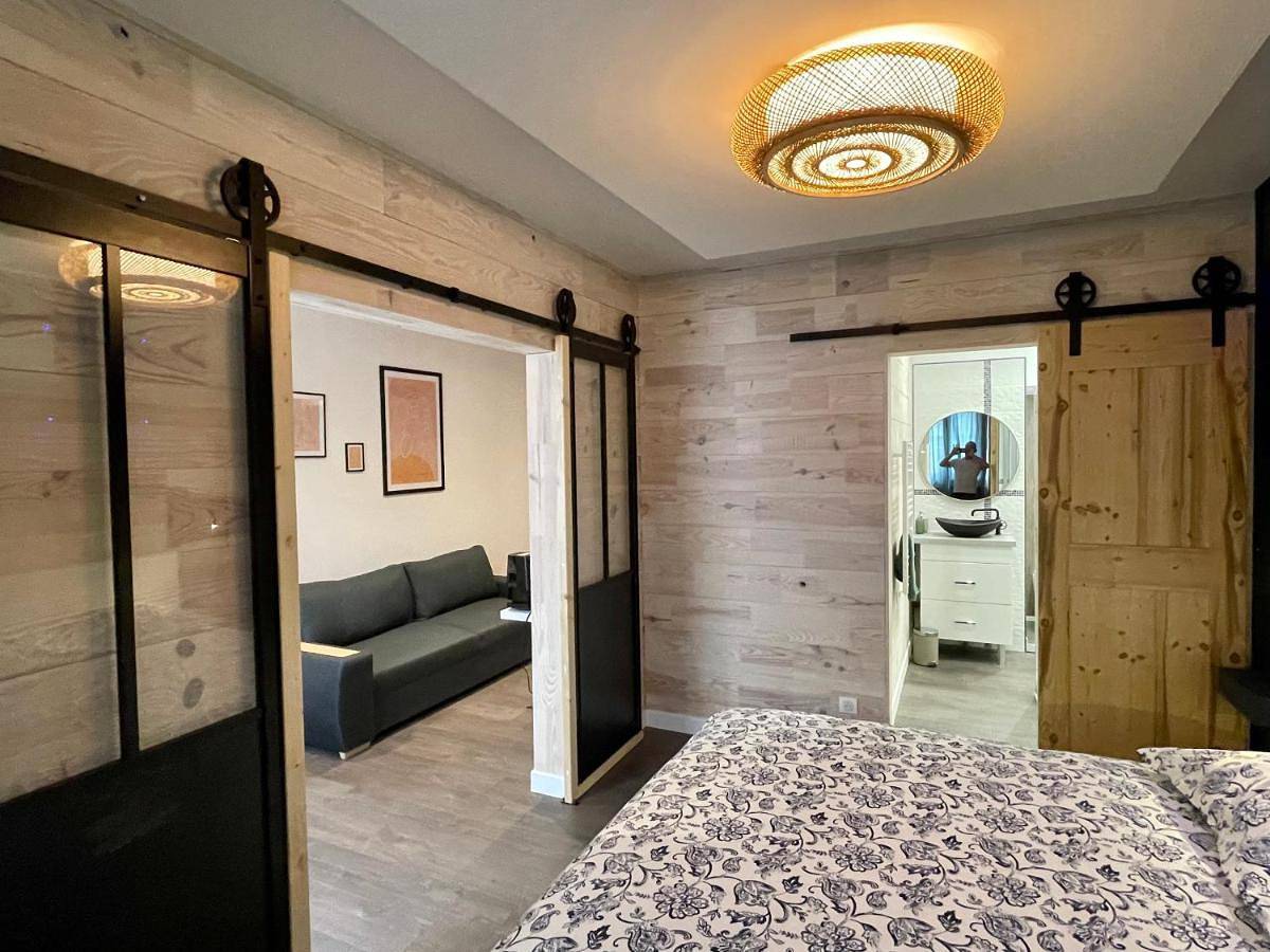 Appartement entier, Studio Lilou cocon design au cœur de Lons in Lons-le-Saunier, Jura