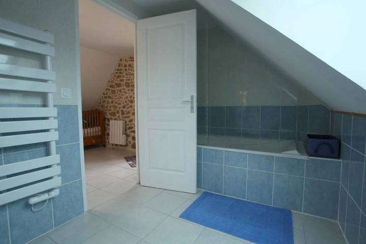 Location de vacances pour 2 personnes, avec vue et jardin à Sainte-Marguerite-de-Carrouges - 4