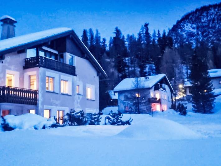 Apartamento entero, Chesa Susanna in La Punt-Chamues-ch, Saint Moritz