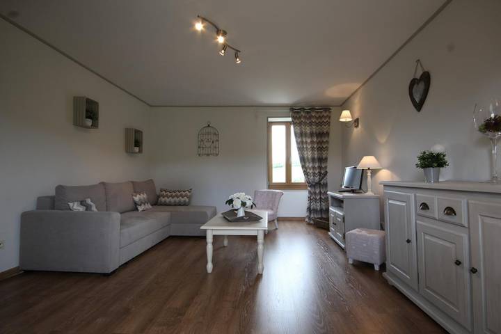Gîte pour 5 personnes, avec Terrasse et Jardin