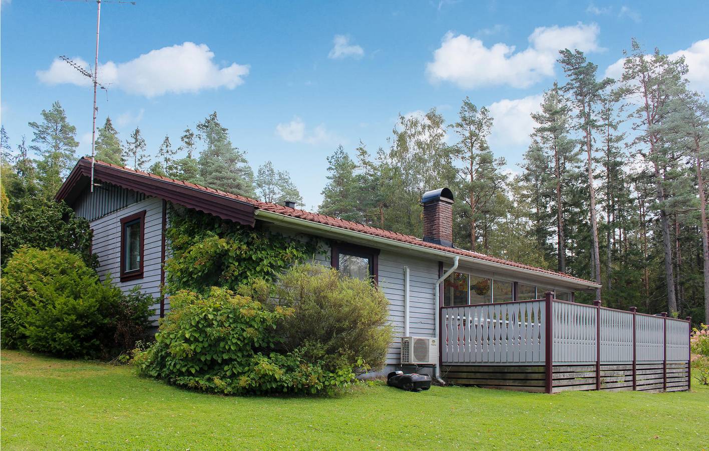 Ferienhaus für 7 Personen mit Garten in Marks Kommun, Västergötland