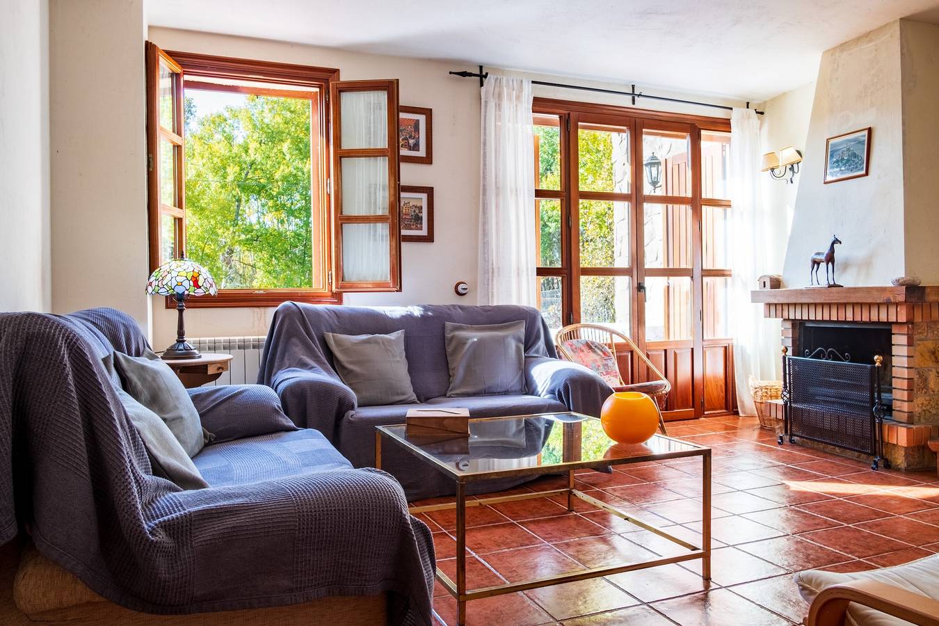 Maison rurale La Puerta De Gredos – Sierra de Gredos, 4 ch., terrasse privée, Wi-Fi in San Martín del Pimpollar, Région d'Ávila