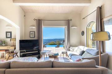 Maison De Vacances pour 14 Personnes dans Saint-Jeannet, Région de Cannes, Photo 4