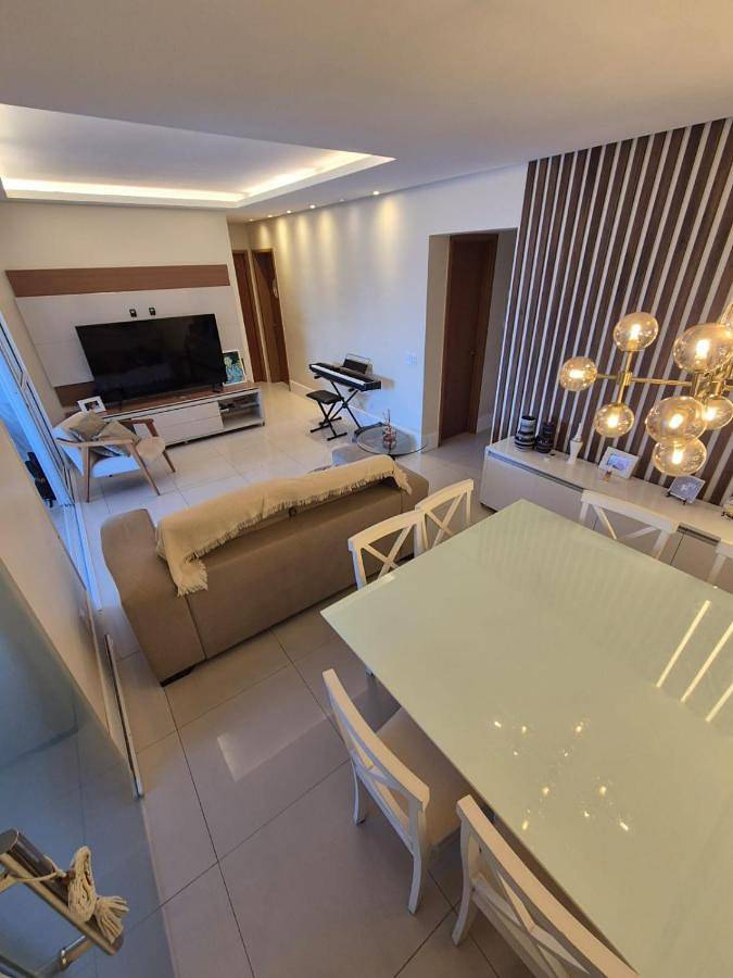 Ferienwohnung für 5 Personen, mit Garten und Pool sowie Balkon und Ausblick, mit Haustier - 1