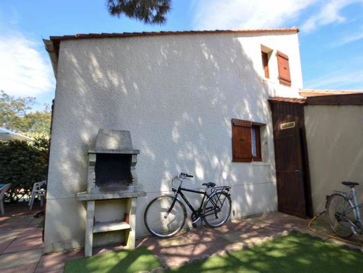 Location de vacances pour 6 personnes, avec terrasse dans Office De Tourisme Des Mathes La Palmyre - 3