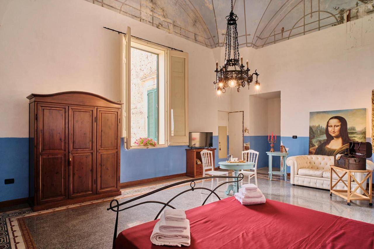 Palazzo Scarciglia in Minervino di Lecce, Provincia di Lecce