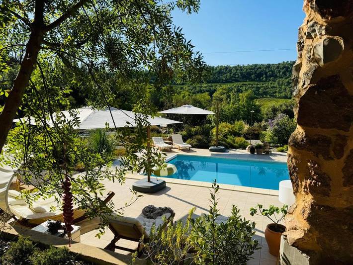 Ferienhaus für 2 Personen, mit Terrasse und Garten sowie Pool und Ausblick