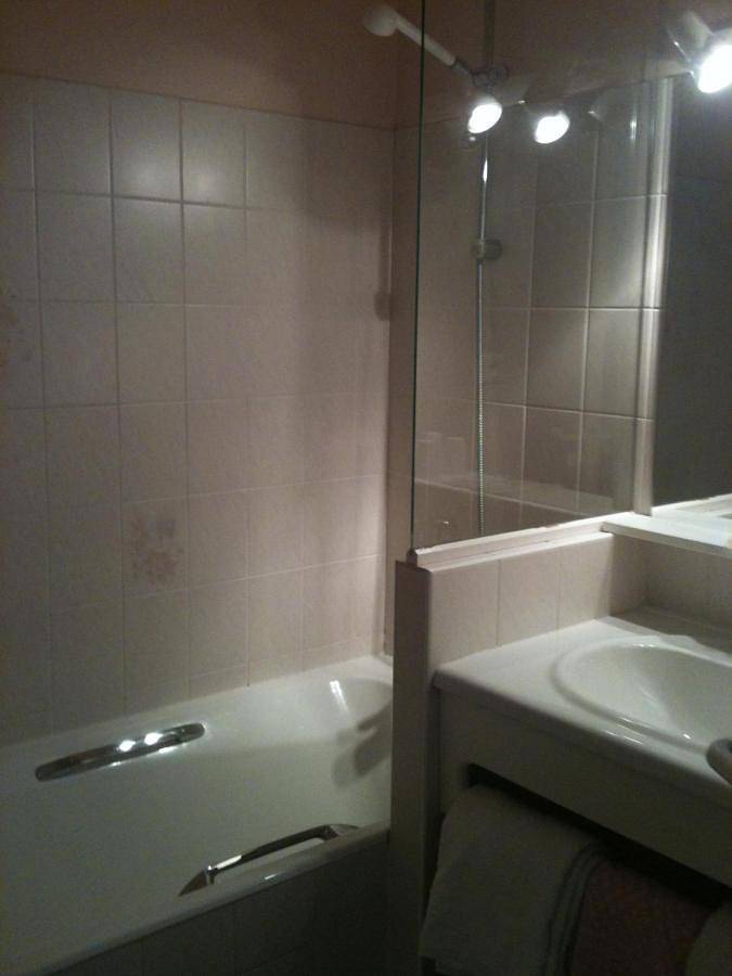 Twin Room in Saint-Chély-d'Aubrac, Parc naturel régional de l'Aubrac