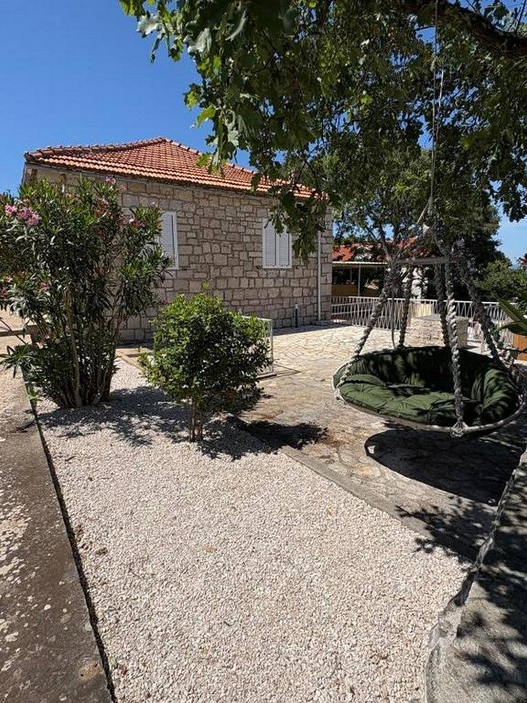 3-Zimmer-Haus mit Terrasse und Meerblick Grohote, Solta K-25443 in Grohote, Solta