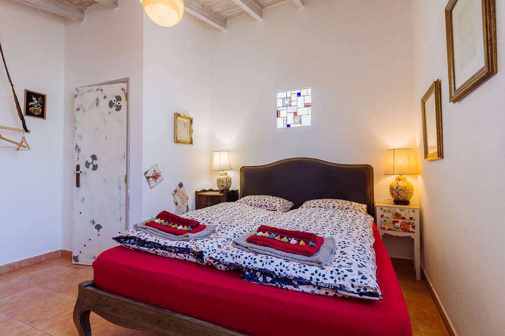 Ganze Wohnung, Casa tempo e amor: ein Zuhause für zwei über den Dächern von Vila do Bispo in Vila do Bispo e Raposeira, Naturpark Südwest-Alentejo und Costa Vicentina