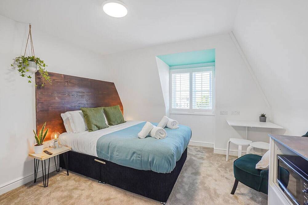 Entire apartment, Eco Aparthotel - Heights Studio in Folkestone, Kent