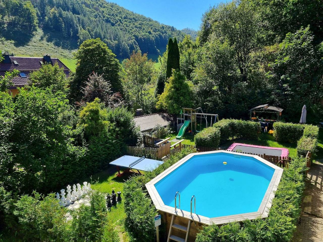 Gruppenunterkunft Klein Holland Harz 15 - 24 Personen / ab 2 Nächte mit Sauna und umfangreichen Freizeiteinrichtungen im Innen- und Außenbereich im attraktiven Harz in Sieber, Herzberg am Harz