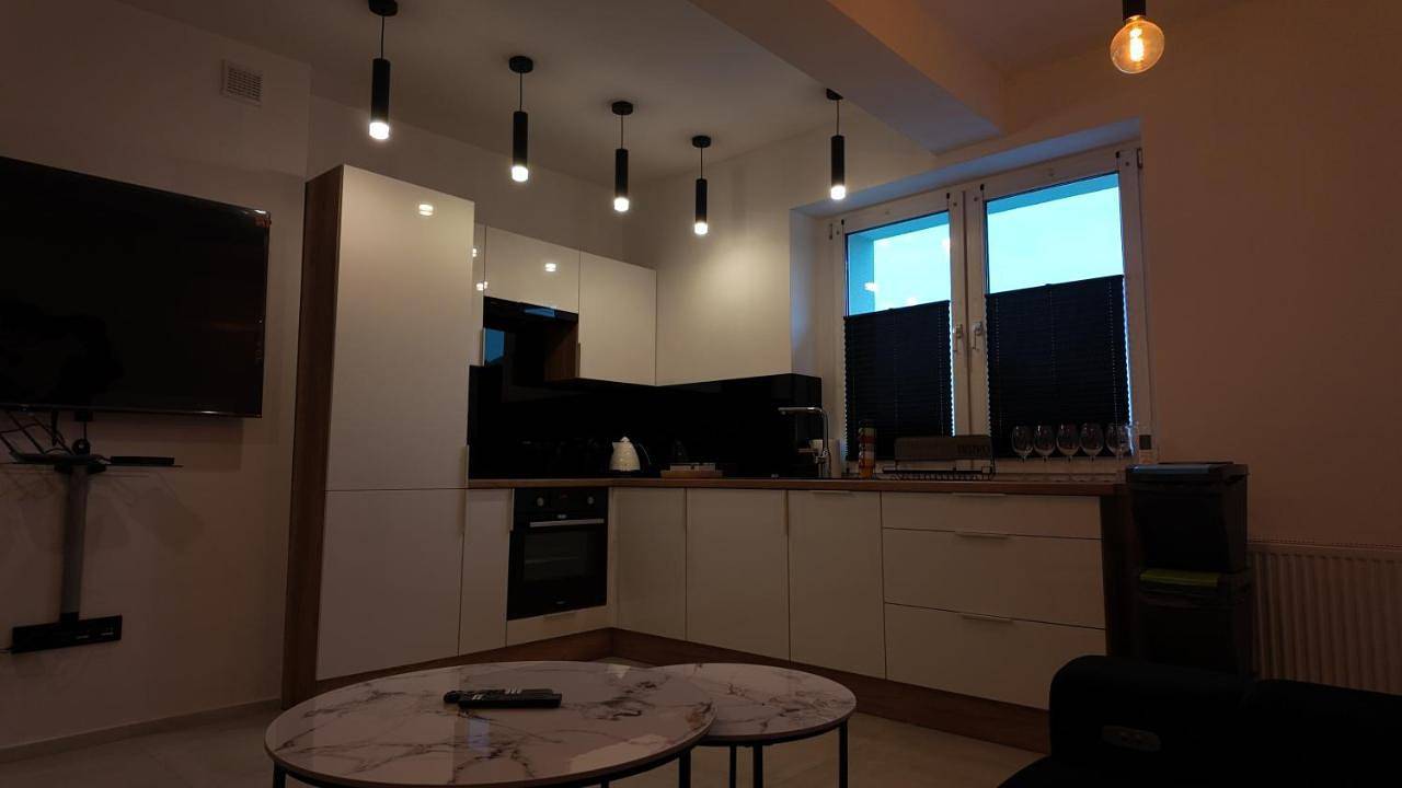 Cały apartament, Two-Bedroom Apartment in Tychy, Śląsk
