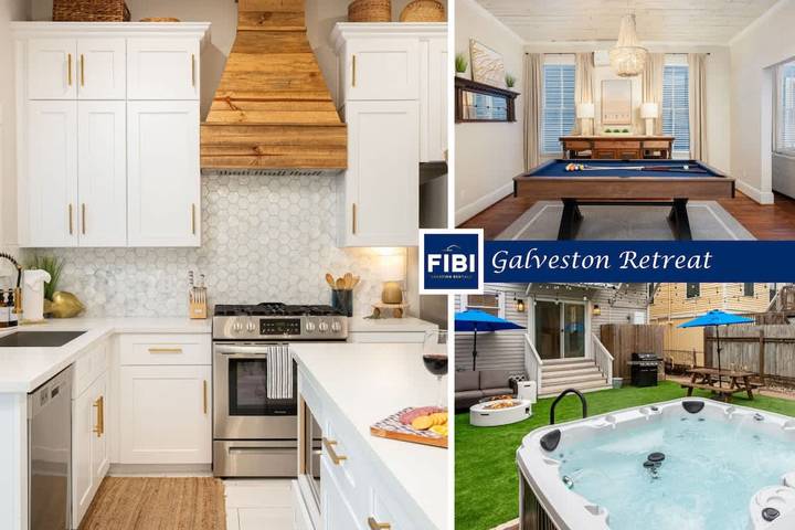 Vacation home for 19 people, with balcony and yard, kid friendly in Galveston