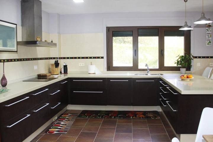 Location de vacances pour 10 personnes, avec jardin et vue, animaux acceptés à Brión - 4