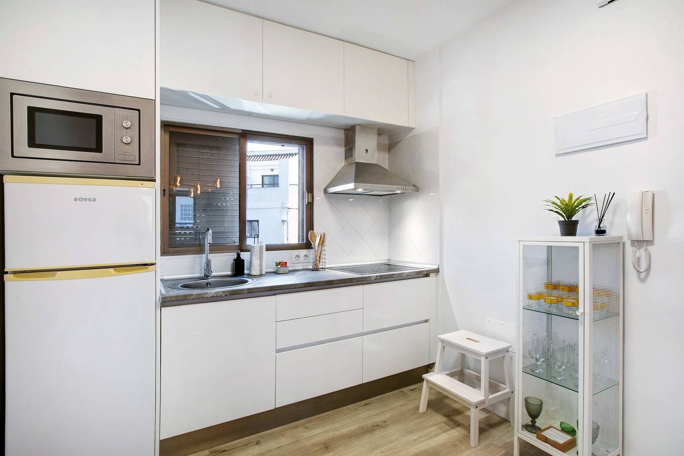 Apartamento entero, Apartamento de vacaciones 'Eras Views' con vistas al mar y Wi-Fi in Las Eras, Fasnia