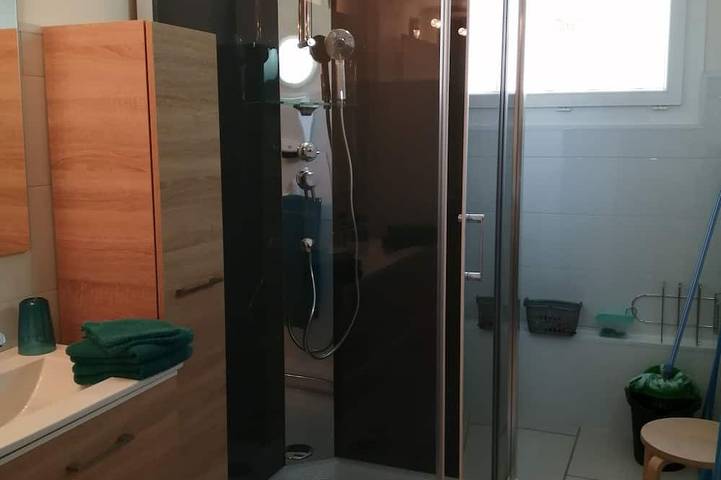 Location de vacances pour 4 personnes, avec Terrasse ainsi que Jardin et Piscine à Meynes - 4