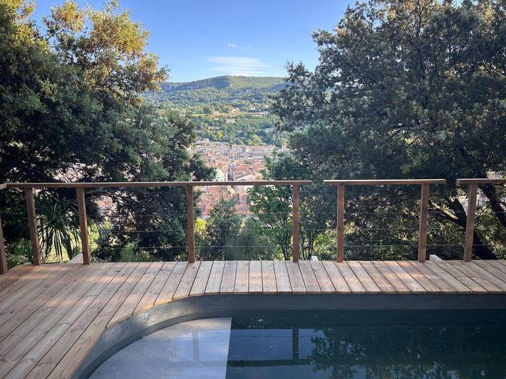 Vakantiehuis voor 9 personen, with tuin and zwembad as well as uitzicht, met huisdier in Apt