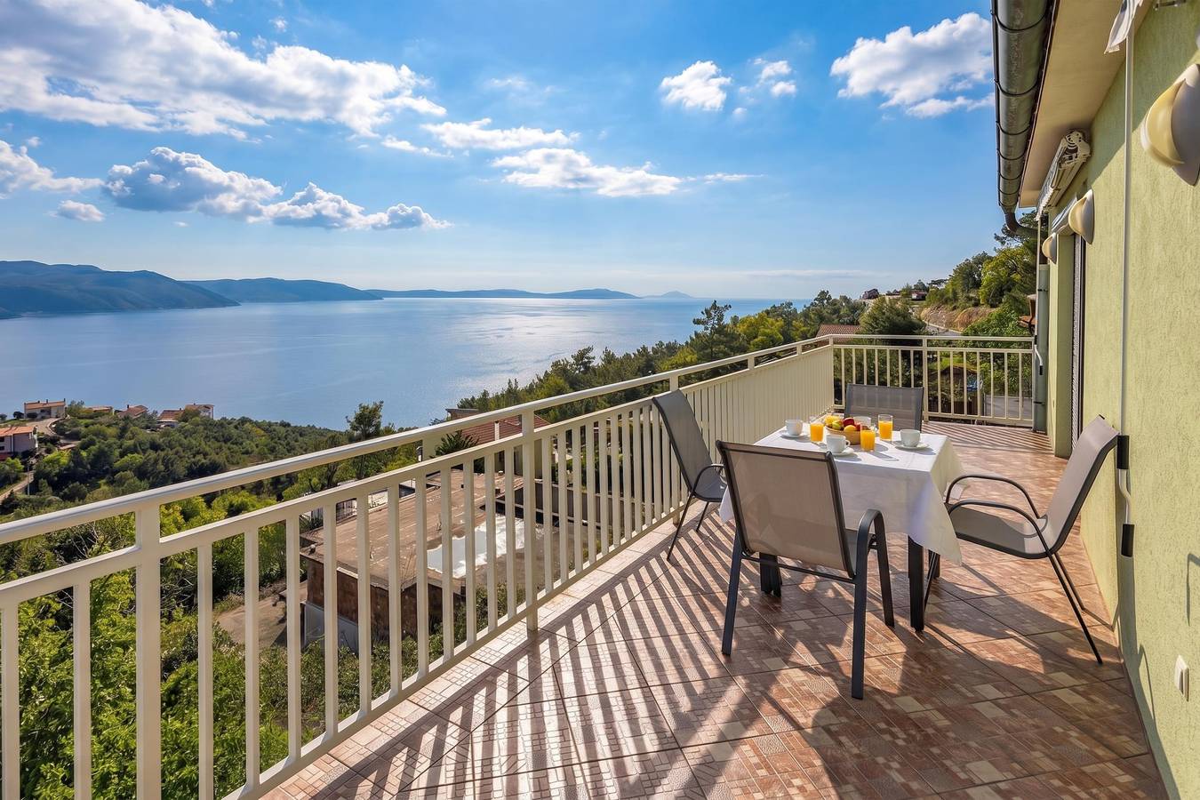 Ganze Wohnung, Magda 1 Apt with Panoramic Sea View in Plomin, Ostküste Istrien