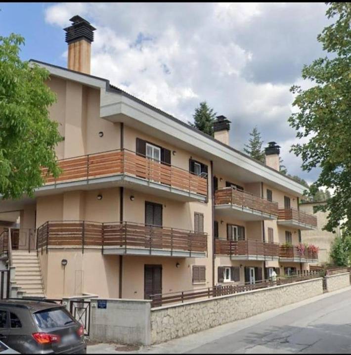 Appartamento per 4 persone, con Terrazza e Giardino a Pescasseroli