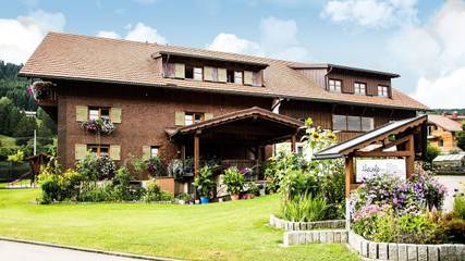 Ferienwohnung für 2 Personen, mit Balkon und Garten, kinderfreundlich in Thalkirchdorf