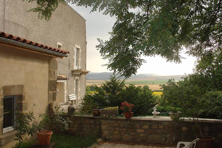 Location de vacances pour 3 personnes, avec jardin à Montpeyroux (Puy-de-Dôme) - 4