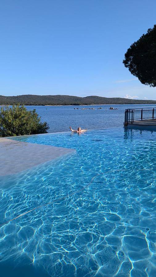 Appartement de vacances pour 5 personnes, avec vue ainsi que piscine et terrasse