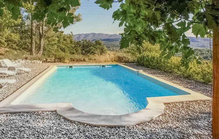 Location de vacances pour 6 personnes, avec piscine ainsi que terrasse et jardin à Apt - 4