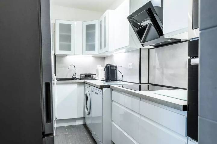 Gîte pour 4 personnes, avec terrasse et vue dans Port du Mourre-Rouge - 3