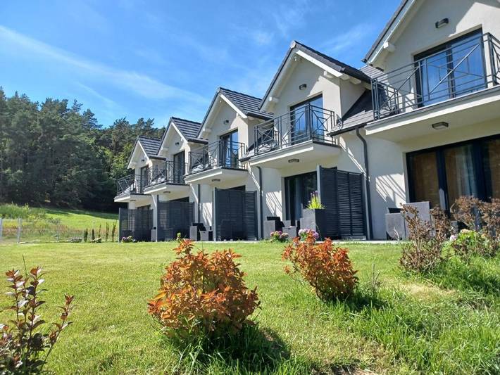 Apartament wakacyjny dla 6 osób, z widok i widok na jezioro oraz ogród w Jezioro Żarnowieckie