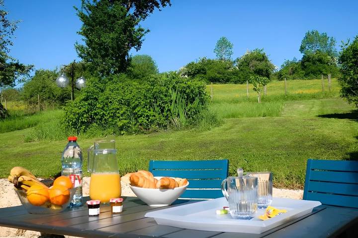 Gîte pour 4 personnes, avec balcon et jardin