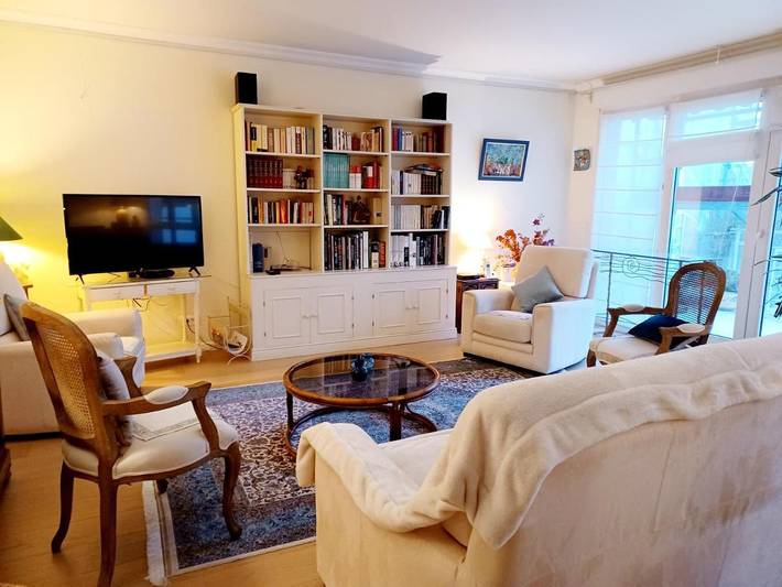 Gîte pour 8 personnes, avec terrasse et vue à Sceaux - 3