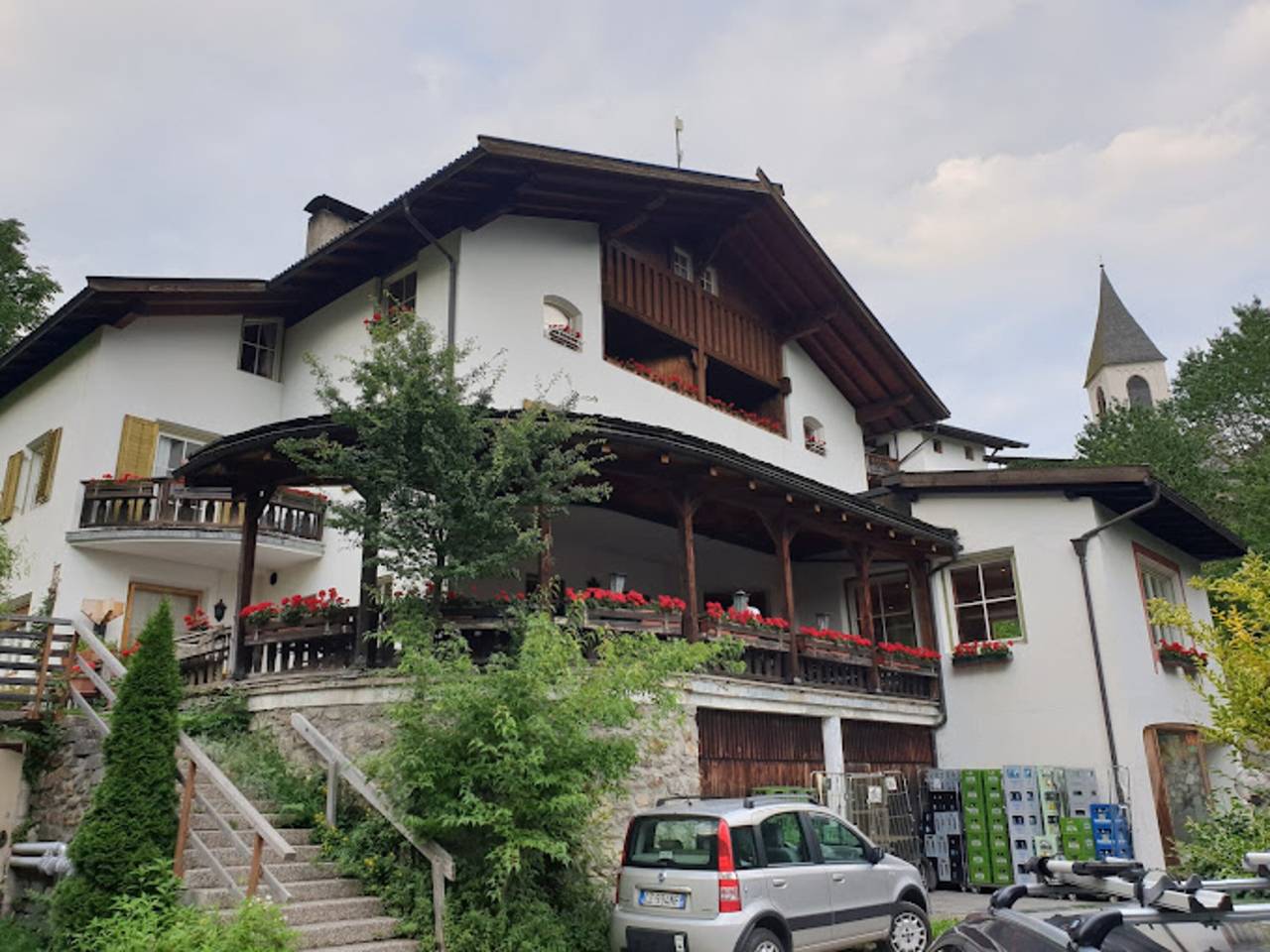 Gasthof Kirchsteiger 'Zimmer 3' mit Seeblick, Gemeinschaftsterrasse und Wi-Fi in St. Walburg (Ulten), Ulten