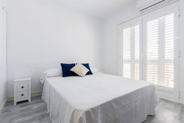 Gîte pour 2 personnes, avec balcon et bassin pour enfant à Santa Pola - 2